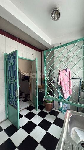 Bán nhà hẻm 68 Trần Quang Khải Q1, rất thuận tiện đi lại