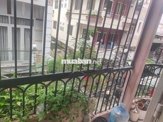 Nguyên tầng 2 siêu rộng full ban công hẻm Ông Ích Khiêm và Bình Thới