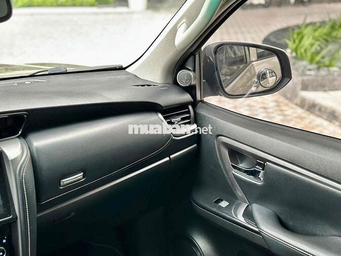 Toyota Fortuner 2021 2.4G 4x2 AT - 90000 km