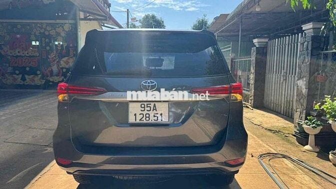 Toyota Fortuner 2016 2.4AT 4x2