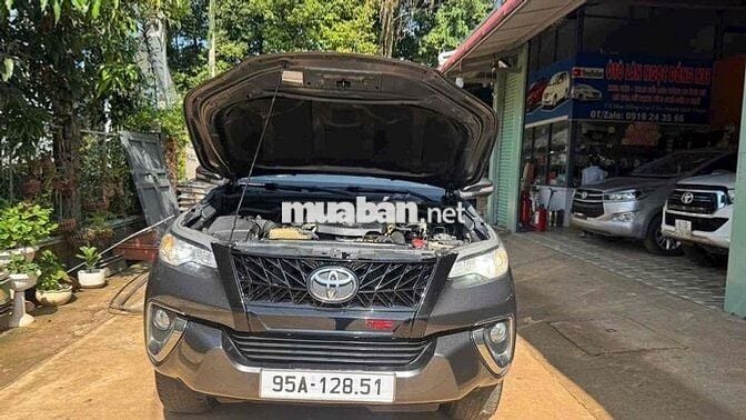 Toyota Fortuner 2016 2.4AT 4x2