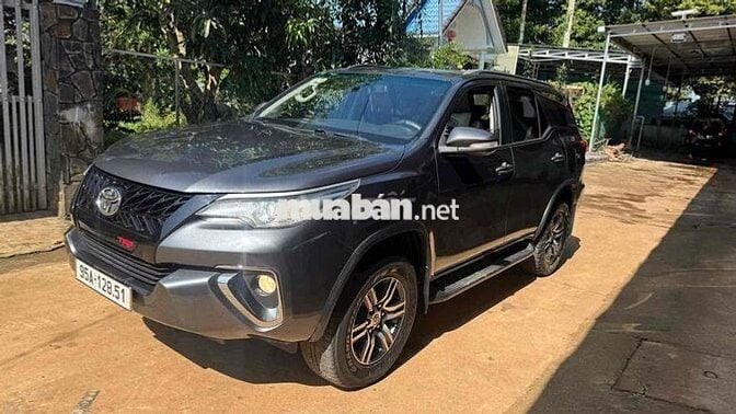 Toyota Fortuner 2016 2.4AT 4x2