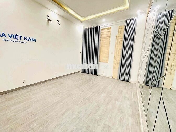 SIÊU PHẨM CHO THUÊ MẶT TIỀN LÊ HỒNG PHONG Q10 - 5 TẦNG - NHÀ MỚI ĐẸP