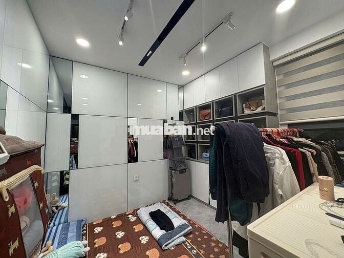 BÁN CĂN PEGASUITE1 - 2PN 2WC ( 68m2) -View hướng quận 1, bancol thoáng