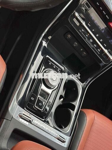 Kia Carnival 2022 2.2D Signature - 70.000km