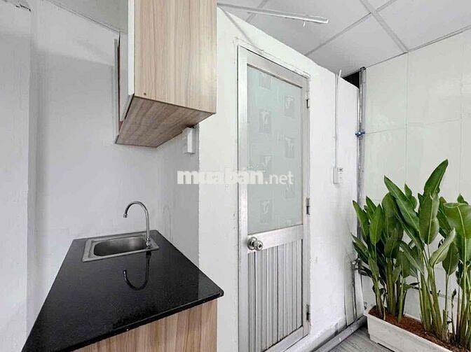 CĂN HỘ 2 PHÒNG NGỦ 6TR NGAY NGUYỄN KIỆM GẦN VĂN LANG, IUH