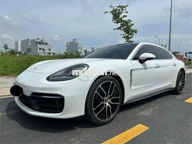Porsche Panamera 4 Executive 2023 - 14888 km