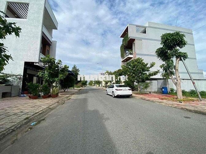 Cần bán lô 105m2 giá 2tỷ4 KDC An Thuận, gần trường, pháp lý chuẩn