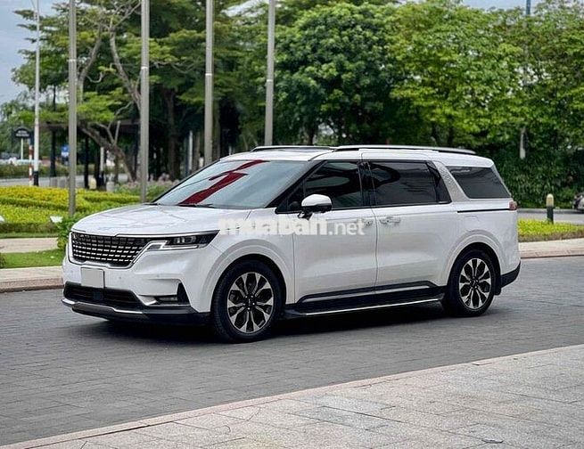 Kia Carnival 2022 2.2D Signature - 70.000km
