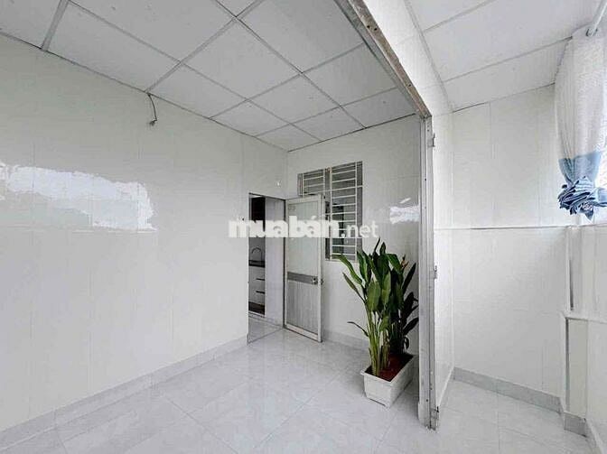 CĂN HỘ 2 PHÒNG NGỦ 6TR NGAY NGUYỄN KIỆM GẦN VĂN LANG, IUH
