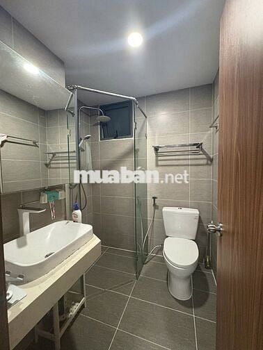BÁN CĂN PEGASUITE1 - 2PN 2WC ( 68m2) -View hướng quận 1, bancol thoáng