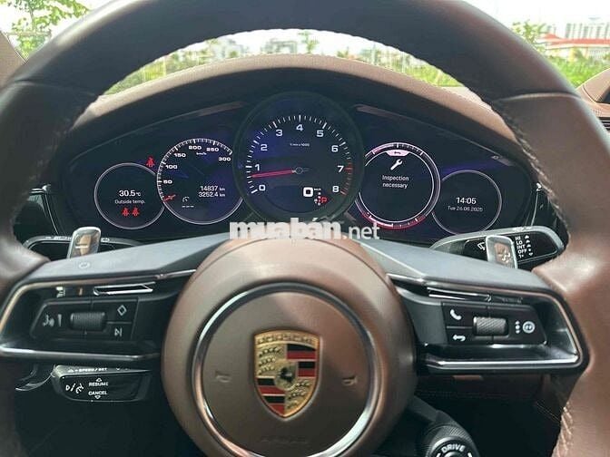 Porsche Panamera 4 Executive 2023 - 14888 km