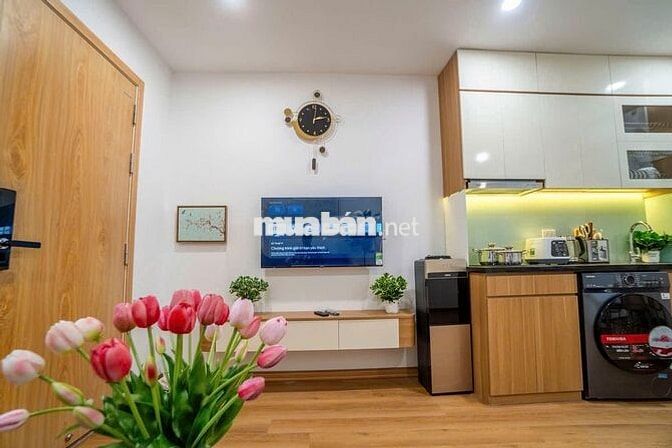 Căn 2N1K rộng 75m², nội thất sang trọng, gần Lotte Ba Đình