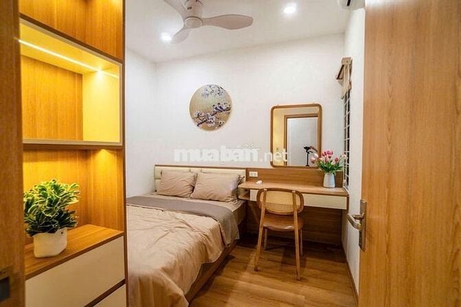 Căn 2N1K rộng 75m², nội thất sang trọng, gần Lotte Ba Đình
