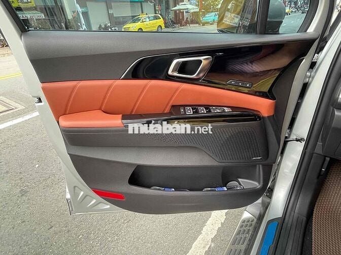Kia Carnival 2022- 2.2D Signature đẹp như mới