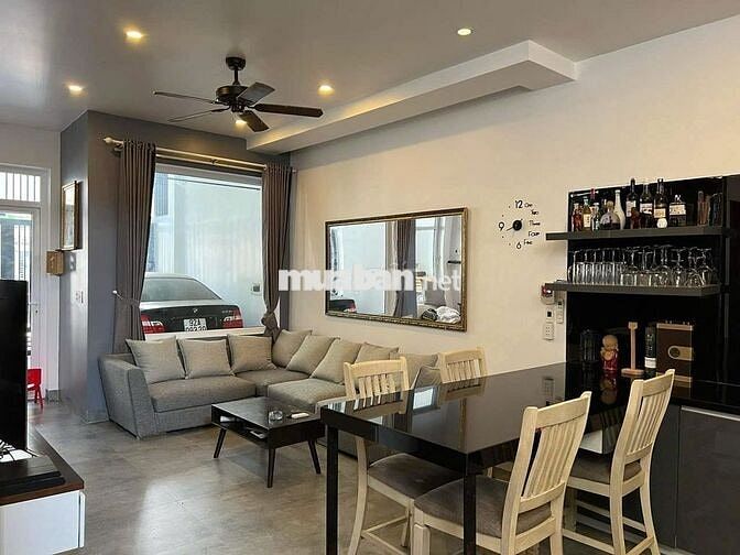BÁN NHÀ MẶT TIỀN KHU BIỂN PHẠM VĂN ĐỒNG, KHU DU LỊCH, SẦM UẤT