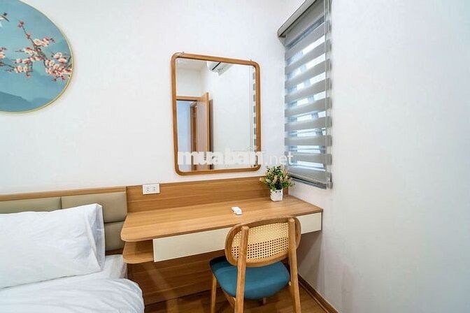 Căn 2N1K rộng 75m², nội thất sang trọng, gần Lotte Ba Đình