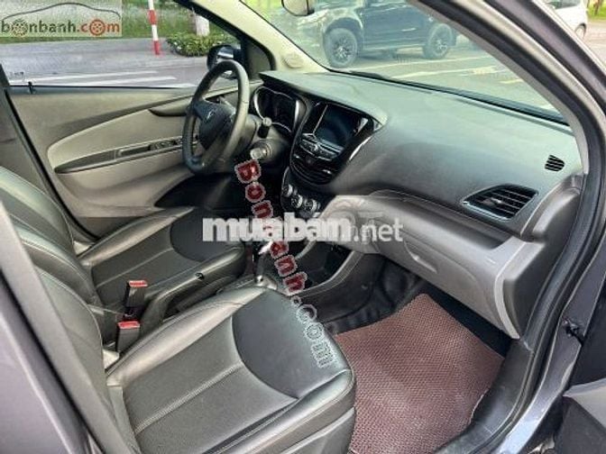 VinFast Fadil 1.4 AT 2021