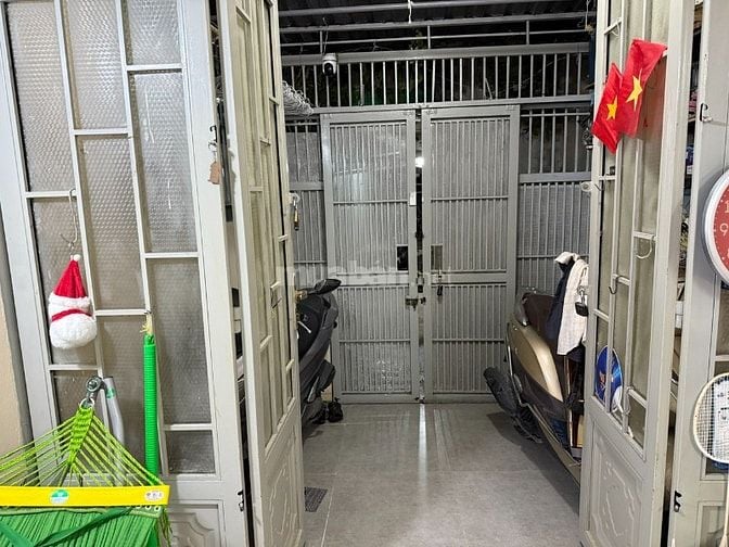 BÁN NHÀ GIÁP Q7 (Cách cầu Phú Xuân 500m), SHR, 40m, Khu An ninh