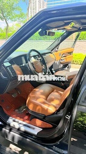 Range Rover Autobiography LWB 3.0, sản xuất 2020.