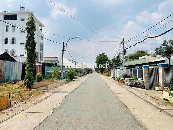 đất THỔ CƯ. 8mx40m giá NGỘP 720tr mặt tiền nhựa 6m. Tân Phú Trung