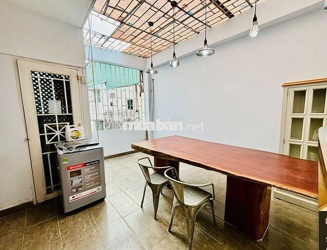 🏠 Căn hộ 2PN hiếm, full nội thất, giá rẻ – 214 Nguyễn Văn Nguyễn, Q1
