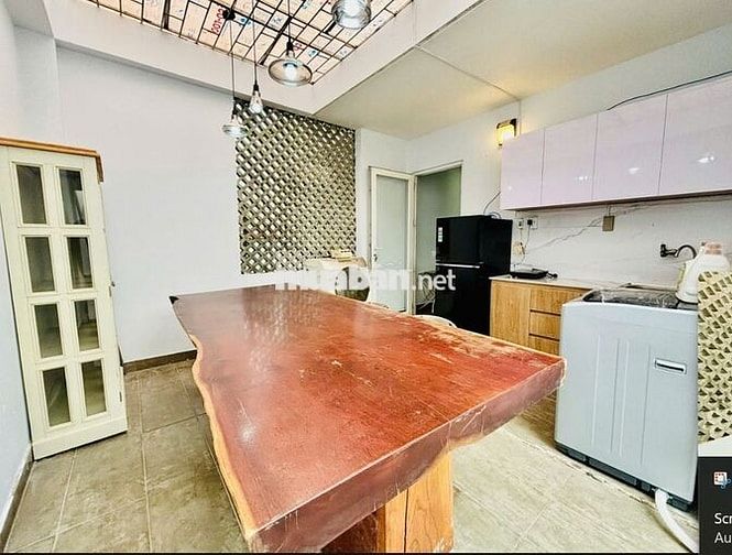 🏠 Căn hộ 2PN hiếm, full nội thất, giá rẻ – 214 Nguyễn Văn Nguyễn, Q1
