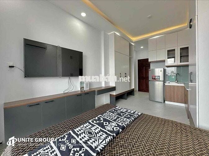 Căn Hộ Studio Ban Công, Máy Giặt Riêng, Full NT Gần Cầu NVC - Quận 1