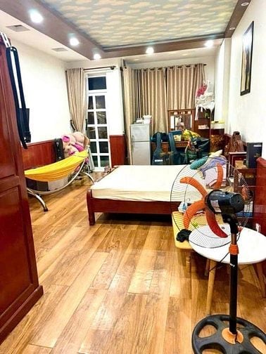 Hẻm Xe Hơi CMT8-Bành V Trân,Ngang 4,5m,4Tầng,4PN,Buôn Bán Nhộn Nhịp
