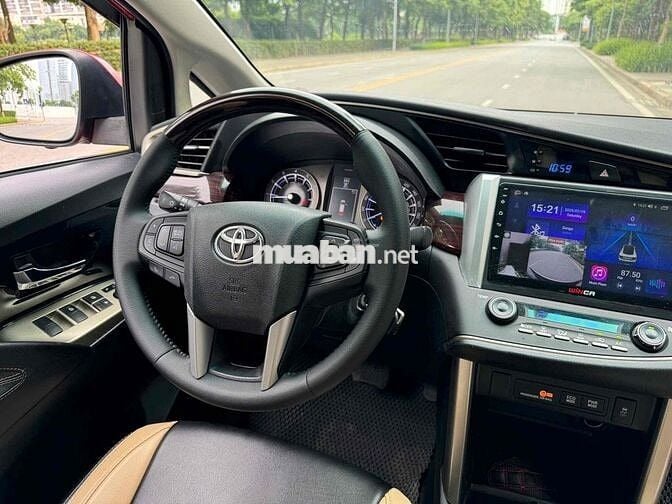 Toyota Innova 2019 Venturer - 102639 km