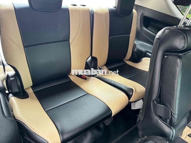 Toyota Innova 2019 Venturer - 102639 km