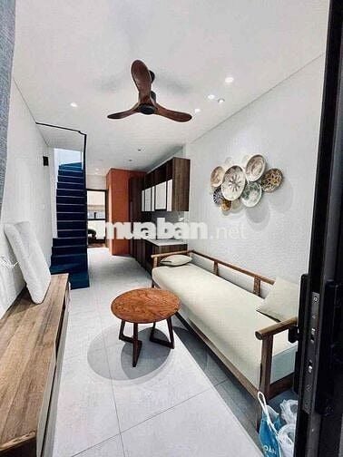 CHOTHUE nhà 3PN ngay cầu Đ.B.PHỦ