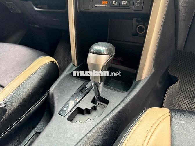 Toyota Innova 2019 Venturer - 102639 km