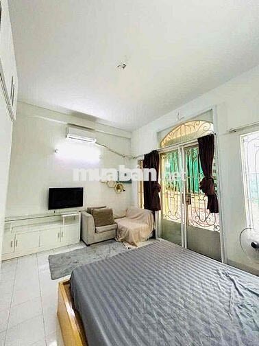 CHO THUÊ PHÒNG SÁT TRUNG TÂM Q1 CHỈ 5P Đi XE