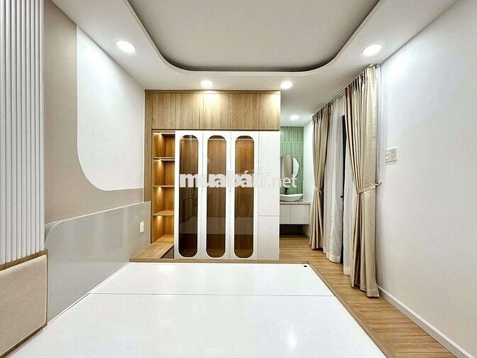 HXH ĐINH TIÊN HOÀNG-BÌNH THẠNH,30M²,NGANG 7M,100M RA MẶT TIỀN,HƠN 5..T