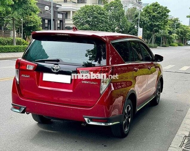 Toyota Innova 2019 Venturer - 102639 km