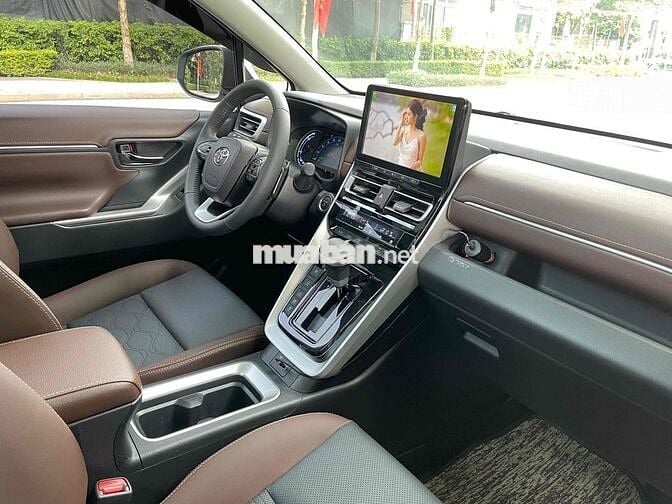 Toyota Innova Cross 2024 bản HEV