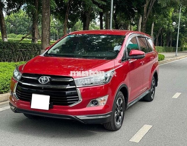Toyota Innova 2019 Venturer - 102639 km