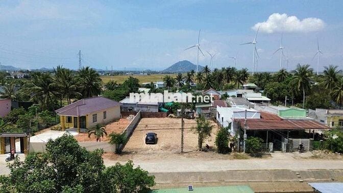 đất ven kênh,gần khu công nghiệp du long