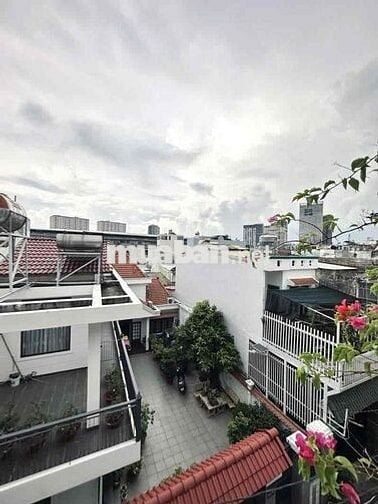 bán căn nhà HxH sát Landmart ngay chợ 4PN