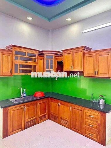 nhà trệt 2 kaauf sân thượng có 4 phòng ngủ 4wc
