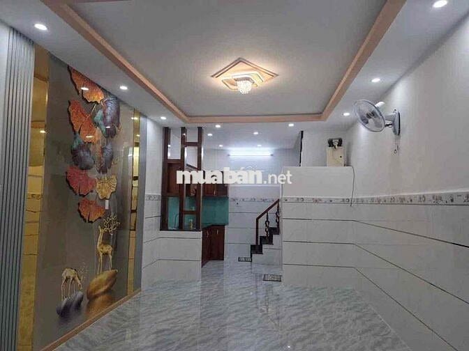 Nhà đẹp ý hình gần chợ siêu thị trường học