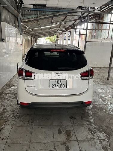 Bán ô tô Kia Rondo 20G 2021 trắng đã qua sử dụng