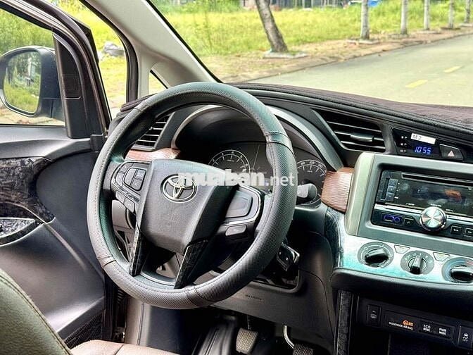 Toyota Innova 2019 2.0E - 100000 km