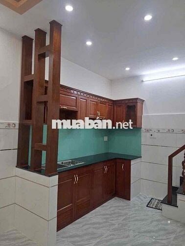 Nhà đẹp ý hình gần chợ siêu thị trường học