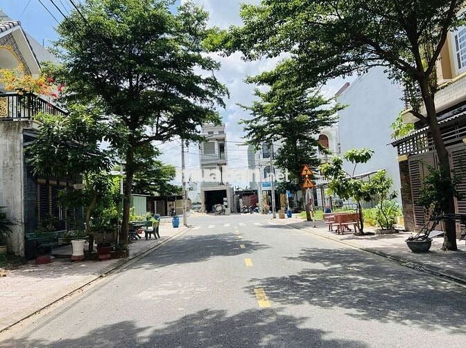BÁN NHANH!!! NHÀ Ở NGAY, 64M, ĐƯỜNG NHỰA 13M, DÂN TRÍ, 4 ĐỒNG TL