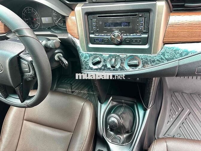 Toyota Innova 2019 2.0E - 100000 km