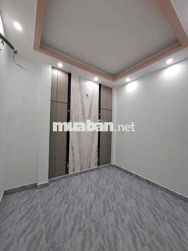 Nhà đẹp ý hình gần chợ siêu thị trường học