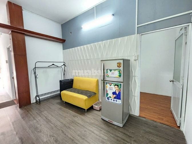 CHO THUÊ CĂN HỘ CÓ GÁC, CHDV 2 PN RỘNG 60M2, BẾP, WC RIÊNG GẦN SÂN BAY