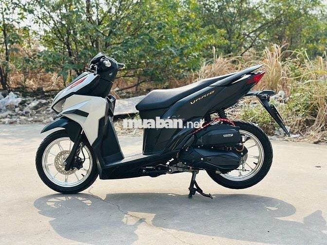 HONDA VARIO 125 MÀU XÁM BẠC ĐỘ ĐÈN CHẠY BỐC.